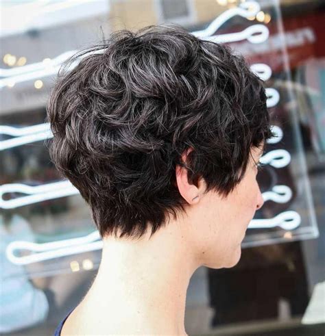 So, what that means it if you think your best facial features are either your lips, your jaws or your chin. Short Feathered Pixie for Thick Wavy Hair #shorthairpixie ...