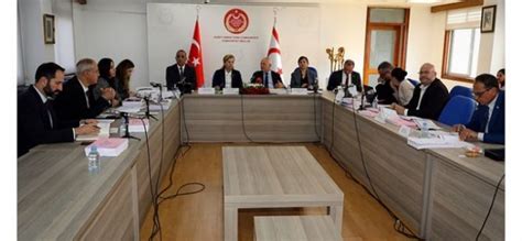 Komitede Cumhuriyet Meclisi Başbakanlık ve Ombudsman bütçeleri onaylandı