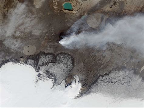 Nasa Satellites Spy Erupting Iceland Volcano From Space Business