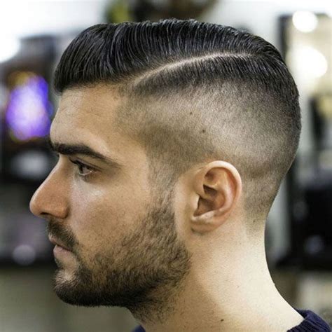 Though, to balance out your face shape, try to leave more hair on the sides. Best Men's Haircuts For Your Face Shape | Round face ...