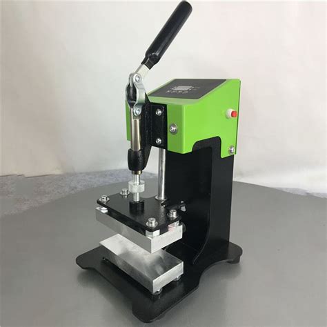 There is really no such thing as a cheap rosin press, but these are definitely on the cheaper end of the scale! Cheap Best Small Rosin Press Machine AR1903 1ton heat press