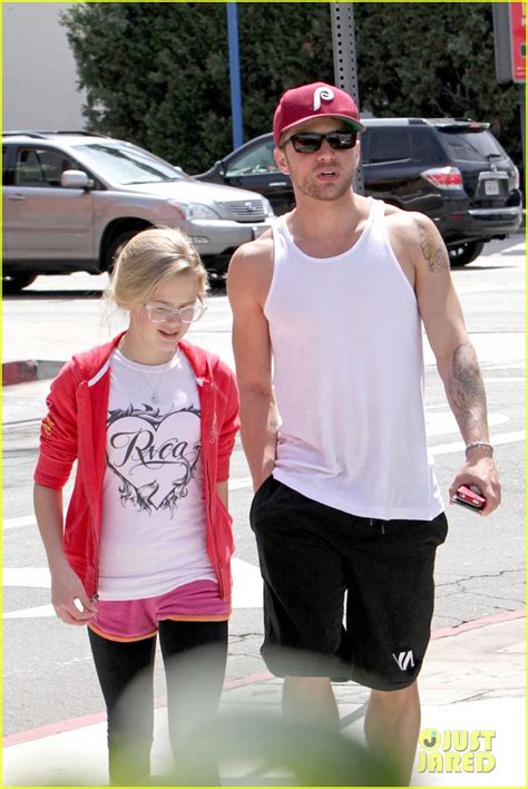 Ryan Phillippe And Ava Daddy Daughter Bonding Time Photo 2643377 Ava