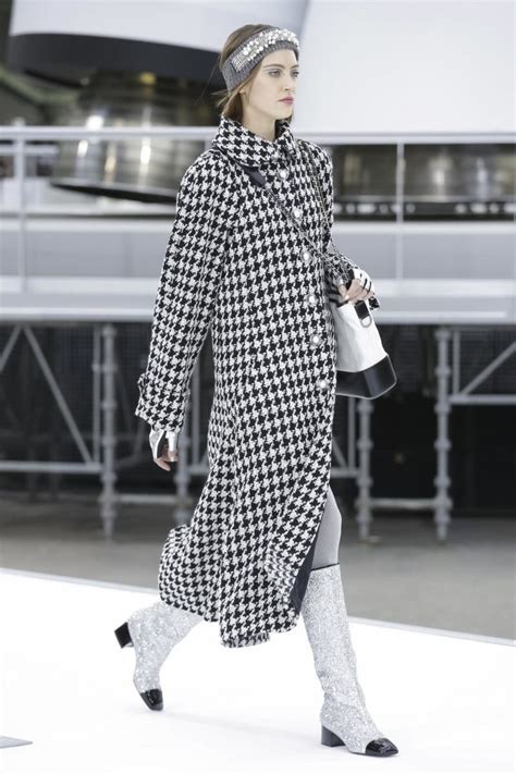 Chanel Ready To Wear Fall Winter 2017 Paris Fashion Ready To Wear