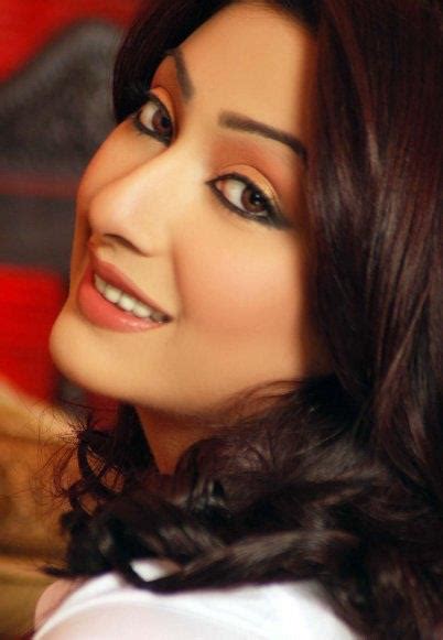 Pakistani Television Captures And Hot Models Aysha Khan Sizzling
