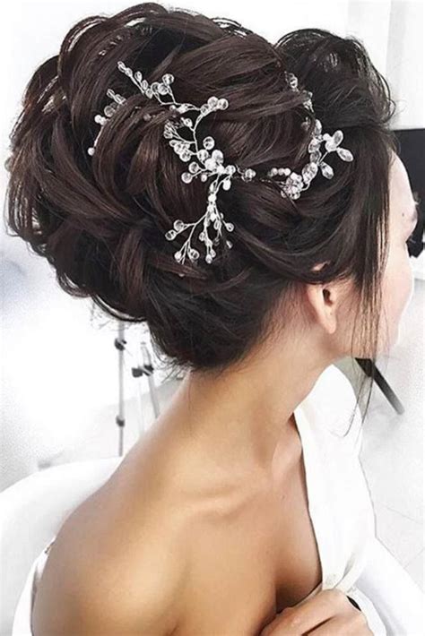 39 Totally Trendy Prom Hairstyles For 2020 To Look Gorgeous Unique