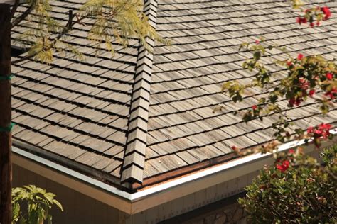 These are very similar in design, but shingles tend to be smoother and thinner than shakes. How Much Does a Cedar Shake Roof Cost to Replace?