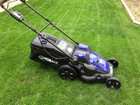In this electric lawn mower review, we'll compare seven cordless electric lawn mowers from leading battery powered lawn mower manufacturers. Kobalt 40V Lawnmower Cut Report - Tools In Action - Power ...