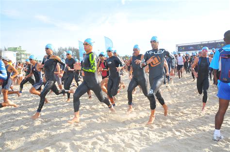 .el triatlón, la distancia quizás más recomendada para ti sea el triatlón sprint, para poder comenzar con y hasta aquí las distancias en triatlón y las transiciones. Triathlon de curta distância no Rio abre inscrições para ...