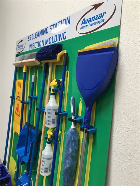 5s Cleaning Station With Color Coded Tools Higiene Y Seguridad En El