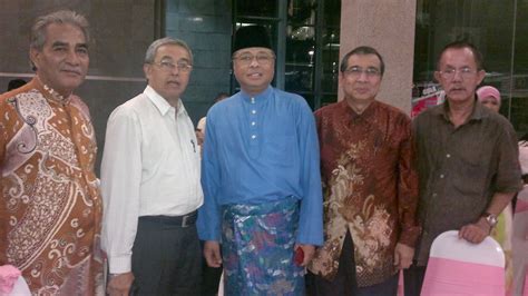   kementerian perdagangan dalam negeri, koperasi & kepenggunaan. Anak Malaysia: Berhari Raya di Kementerian Perdagangan ...