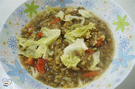 Their crunchy texture and sweet taste almost every wet market have them. Pinay Panadera's Culinary Adventures: Mongo with Sotanghon (Mung Bean Soup with Glass Noodles)