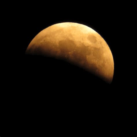If there is a violation of the rules, please click the report button and leave a report, and also message the moderator team and report the problem. October 2014 Total Lunar Eclipse | Wesley's Tool-Box