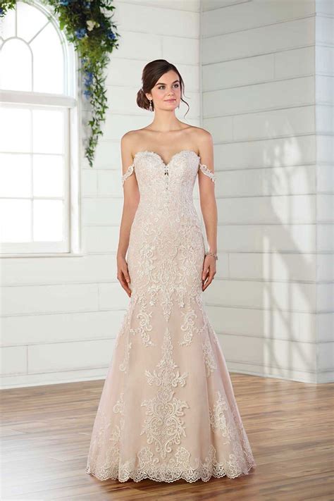 The Best Lace Wedding Dresses Uk