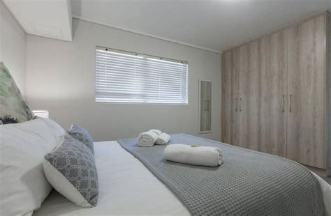 2 986 просмотров 2,9 тыс. 506 Waters Edge in Century City