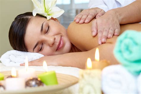 ¿qué es la terapia de masaje holístico contenidos peru