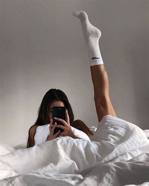 Hypebae On Instagram “bend It Like Victoriabeckham Photo Kimberlibri” Photographie Pour L