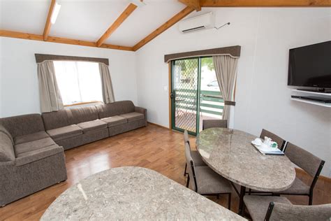 All season suites is a pigeon forge hotel near dollywood located in a quiet location right off the parkway. 3 Bedroom Cabin Mildura Caravan Park | All Seasons Holiday ...