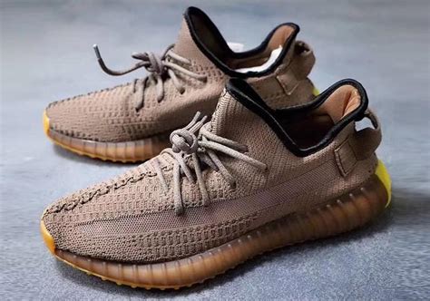 First Look At The Adidas Yeezy Boost 350 V2 Earth Colorway Slickies