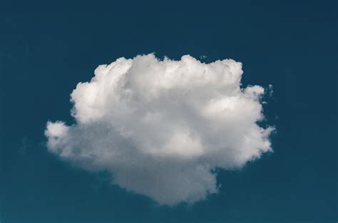 Single Cloud Pictures Download Free Images On Unsplash