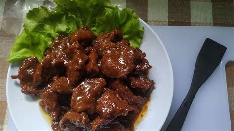 Resep bistik daging giling ini adalah salah satu menu hidangan utama yang lezat dan tentunya bisa anda coba masakan khas indonesia ini menggunakan bahan dasar daging (sapi atau ayam) yang. Bistik Daging Sapi Ala Resto - YouTube