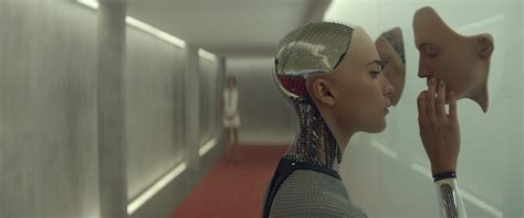 Filmkritik: »Ex Machina« (2015) – Wann ist ein Roboter intelligent