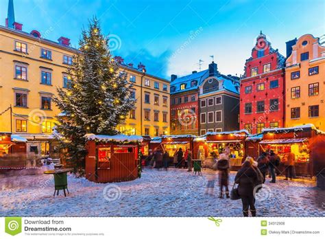 Op loopafstand van de metro. Kerstmismarkt In Stockholm, Zweden Stock Foto - Afbeelding ...