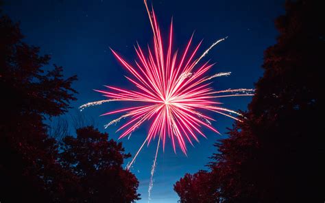 Download Wallpaper 3840x2400 Fireworks Salute Sparks Lake Night 4k