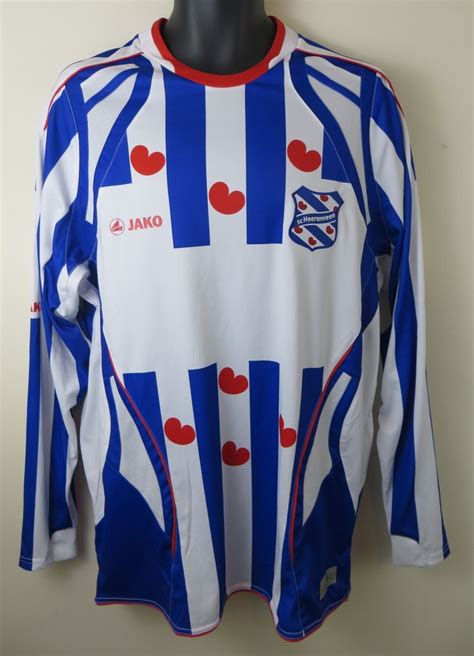 Dit veranderde in 1922 in spartaan en een jaar later in vv. Perfect for Valentines Day - SC Heerenveen football shirt ...