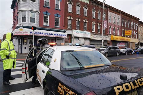Jersey City Shooting At Jc Kosher Supermarket Six Killed In What Mayor