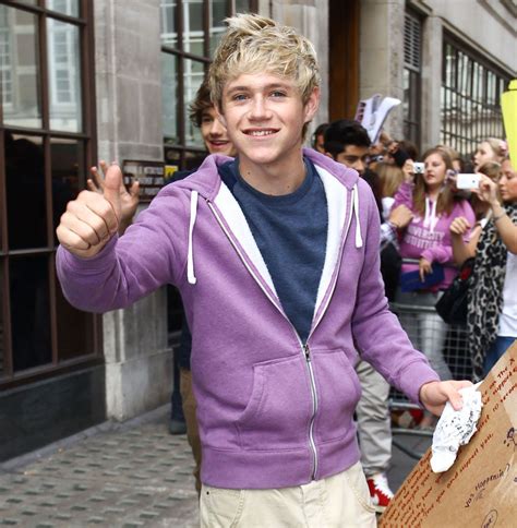 Niall Horan Keeps It Simple When It Comes To Personal Style Teen Vogue