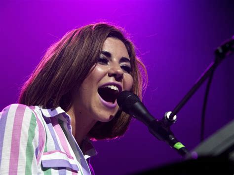 which unreleased marina and the diamonds track are you playbuzz