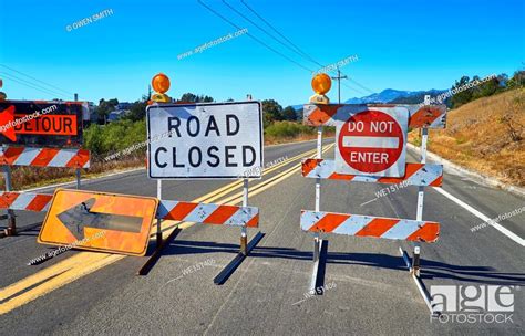 Road Closed Sign On Highway In California Stock Photo Picture And