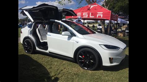 Closer Look At The Tesla Model X P90d Youtube