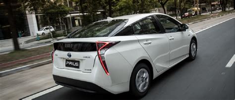 Toyota Apresenta O Prius Elétrico Híbrido A Etanol Abve