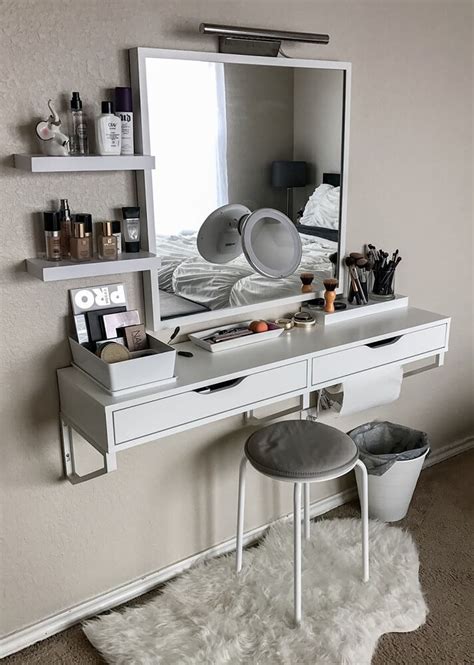 Check spelling or type a new query. 15 Stunning Makeup Vanity Decor Ideas - Style Motivation