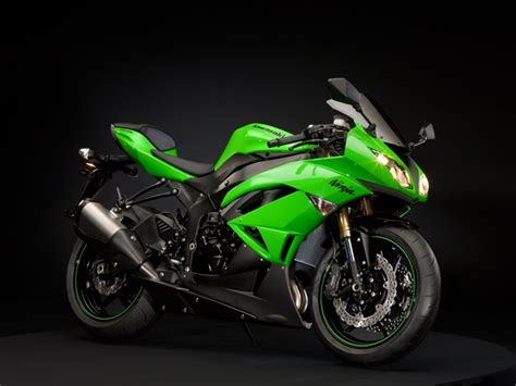 It was introduced in 1995, and has been constantly updated throughout the years in response to new products from honda, suzuki, and yamaha. KAWASAKI Ninja ZX-6R specs - 2008, 2009 - autoevolution