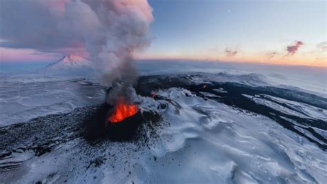 Volcano Plosky Tolbachik Kamchatka Russia Photorator