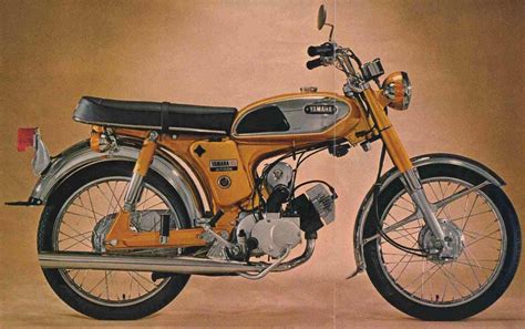 Bentuk keseluruhan yamaha l2 super ini lebih kotak mengikuti desain era 80an dengan tangki teardrop mengotak, tutup tangki kotak dan lampu depan. Sejarah Motor (Sport Jantan) Yamaha di Indonesia | Planet ...