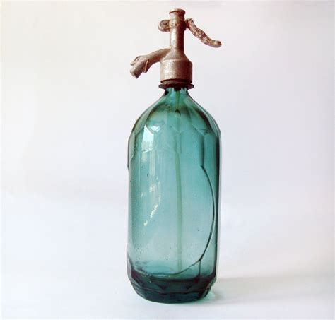Vintage Green Seltzer Bottle | Vintage soda bottles, Vintage bottle, Vintage green