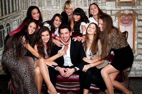 Create Meme Alex Leslie And His Harem Bright Picture Of Lots Of Girls
