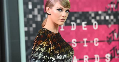 Taylor Swift Sued Over 2013 Butt Grabbing Accusation Time