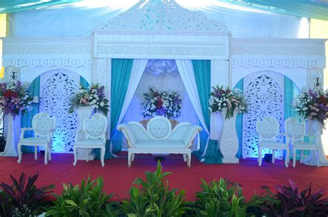 Dekorasi tenda di teras bayangkan acara pesta pernikahan anda dengan konsep yang lebih alami. TENDA PERNIKAHAN | PRIMERA WEDDING | DEKORASI | PELAMINAN ...