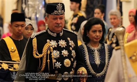 Sultan ibrahim ibni almarhum sultan iskandar (jawi: Johor Sultan Confident In U Mobile, Ups The Stake ...