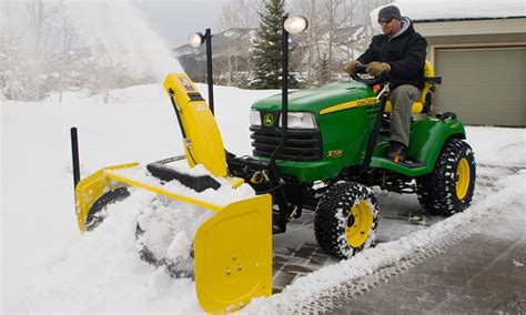 10 Pictures Of John Deere Mowers In The Snow
