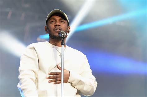 Kendrick Lamar Didn't Drop His Album Today And Fans Are Not Handling It 