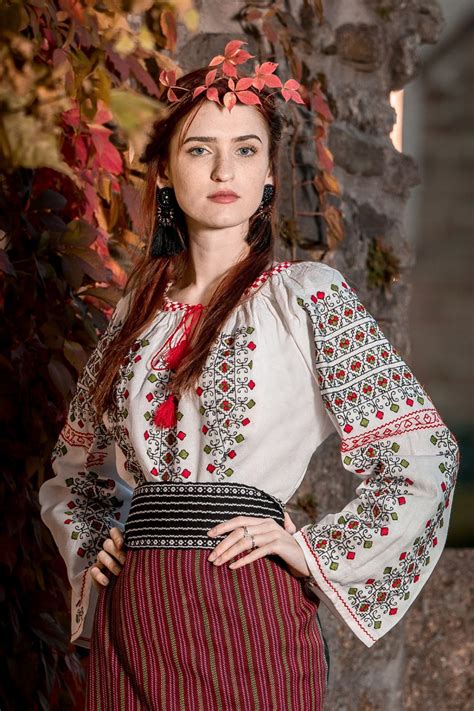 Costum Popular Autentic Moldova OCAUA RO