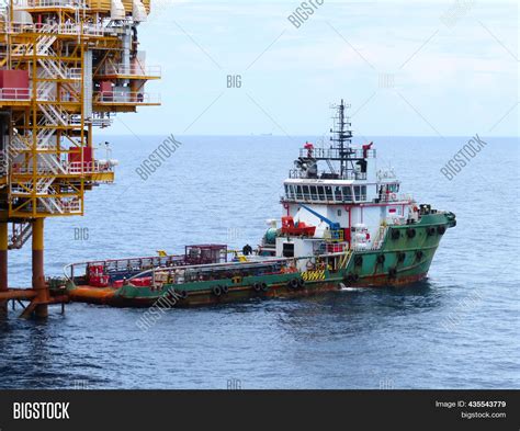 Supply Boat Transfer Image And Photo Free Trial Bigstock