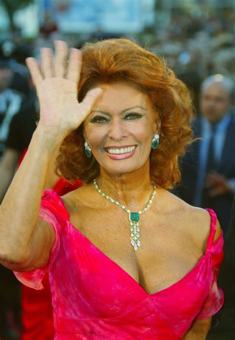 Sophia Loren Le Foto Più Belle Dellattrice Tv Sorrisi E Canzoni