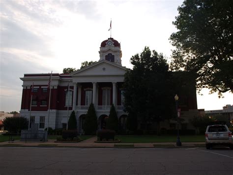 White County Courthouse