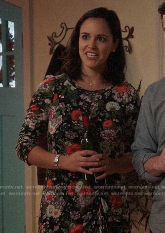 This mission is so risky that jake backs out of supervising her because he. Amy Santiago Fashion on Brooklyn Nine-Nine | Melissa ...